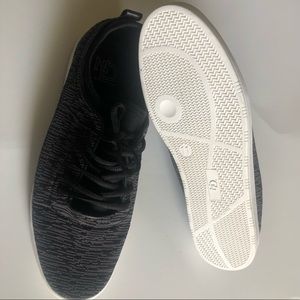 NewDirections Gray & Black Sneakers (READ BELOW👇)